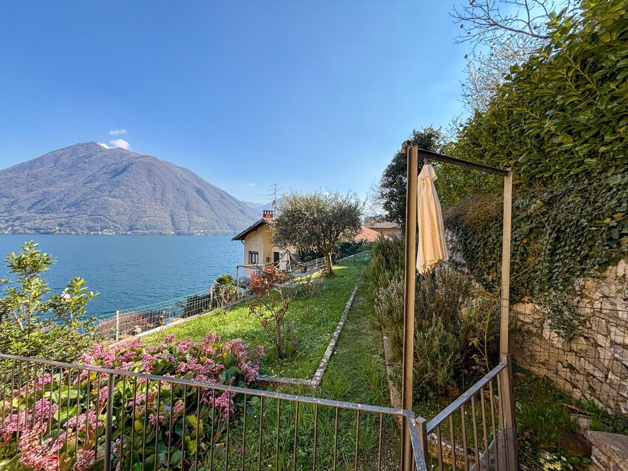 Villa Peroni Argegno - View House Exteriör bild